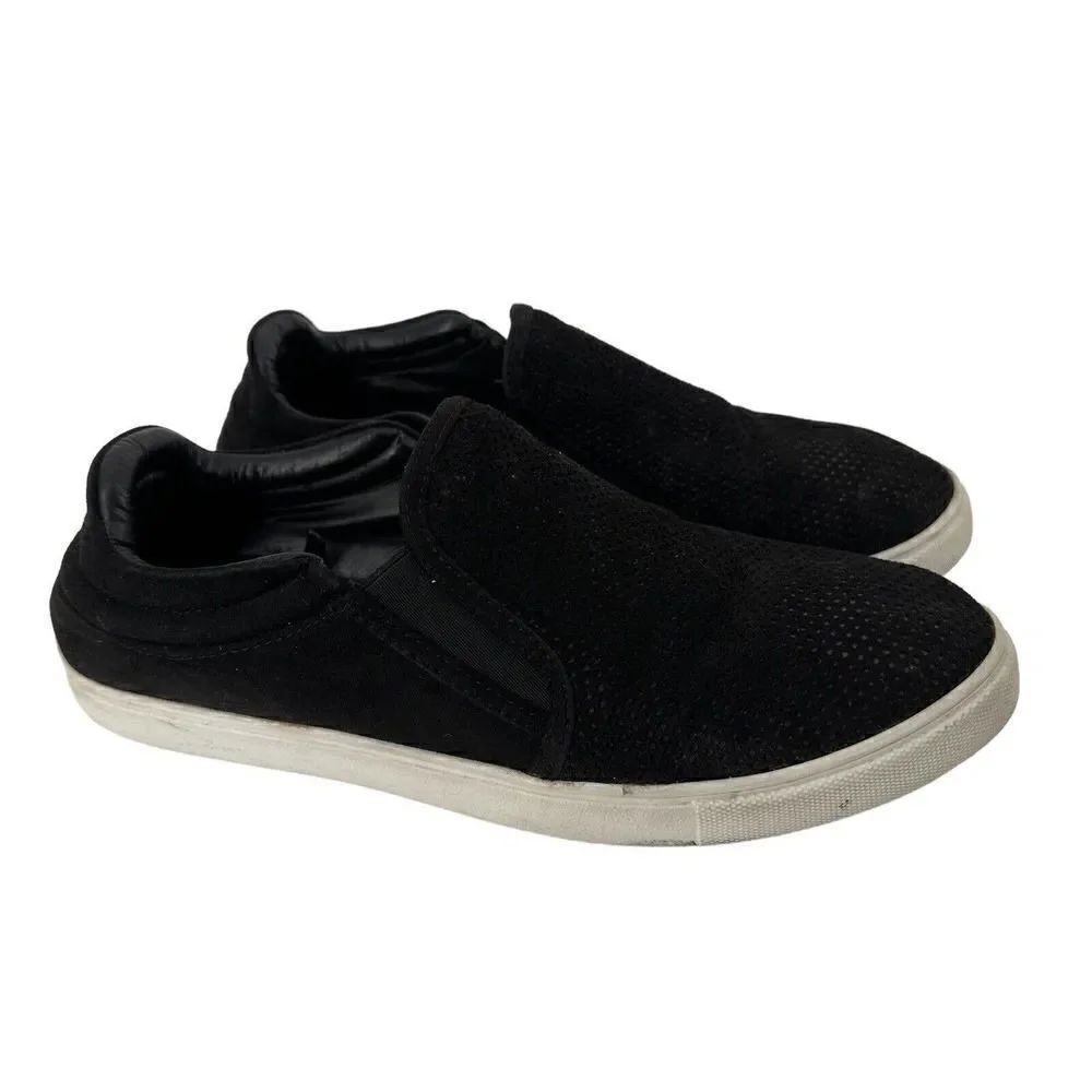 Steve Madden Fashion Sneakers Size 10 Whilma Slip On Perforated Faux Suede Shoe